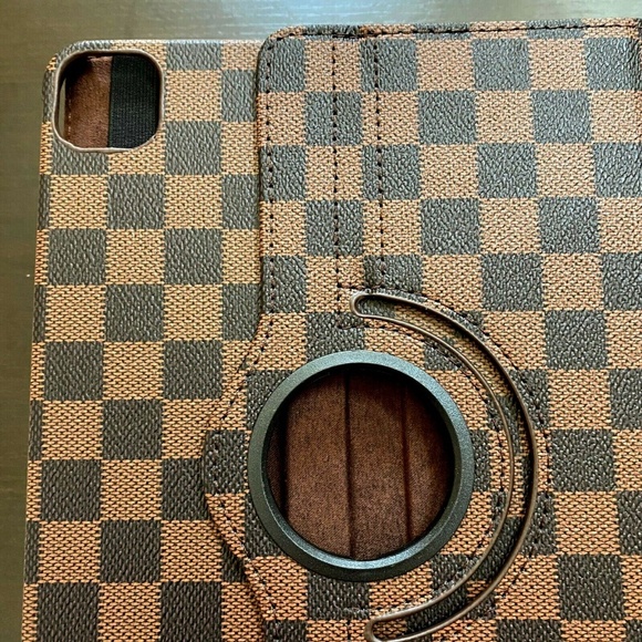 iPad Pro 12.9" (2021) Case - Picture 5 of 6